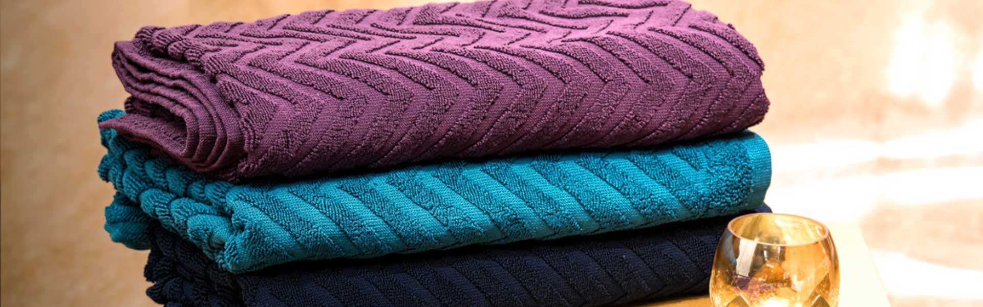 5 Best Fabrics For Towels (Most Absorbent Fabric For Towels)